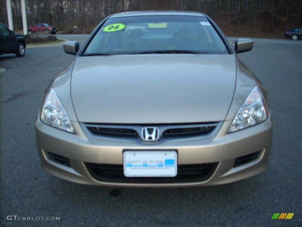 2006 Accord EX V6 Coupe - Desert Mist Metallic / Ivory photo #8