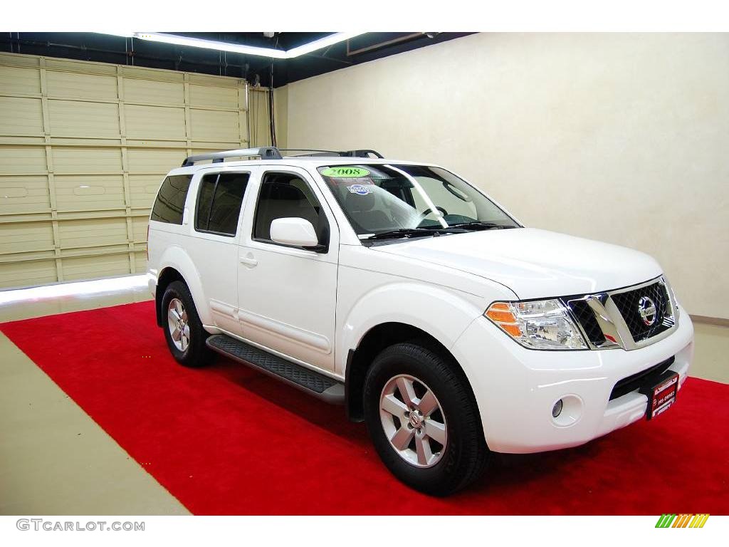 2008 Pathfinder SE - Avalanche White / Graphite photo #1