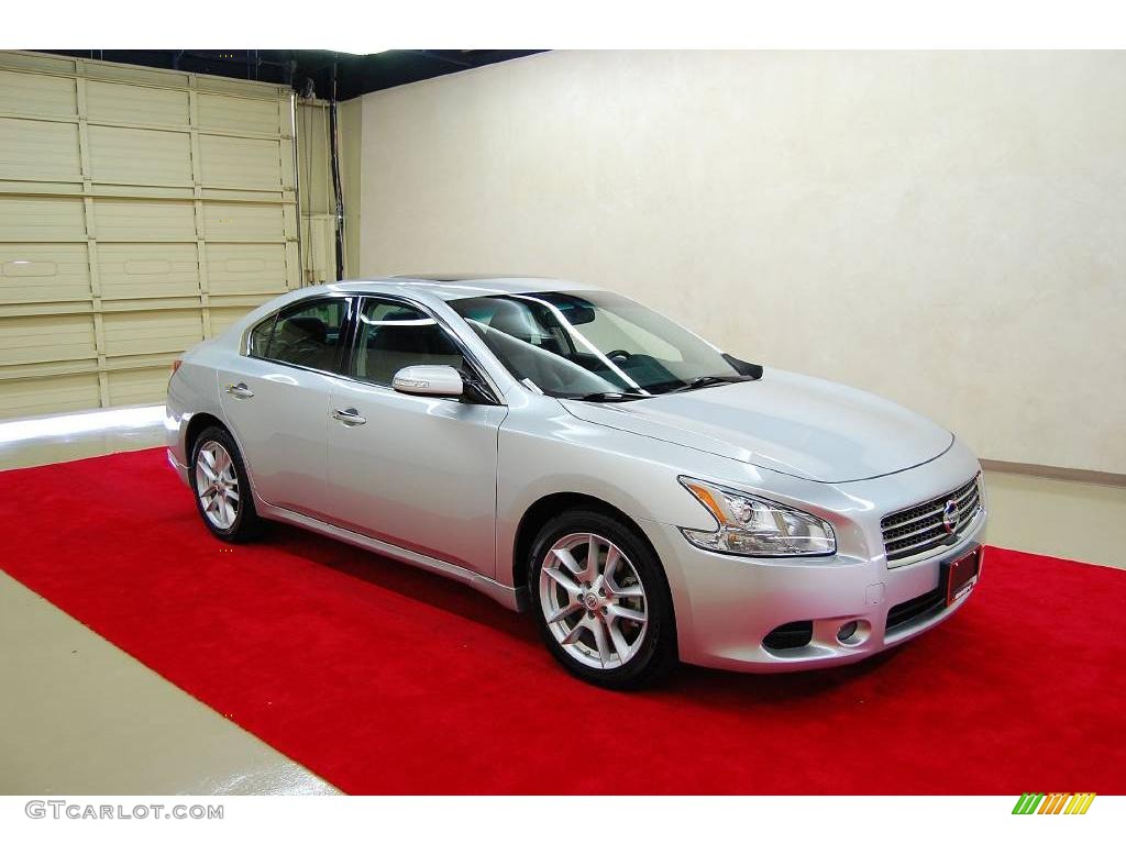 Radiant Silver Metallic Nissan Maxima