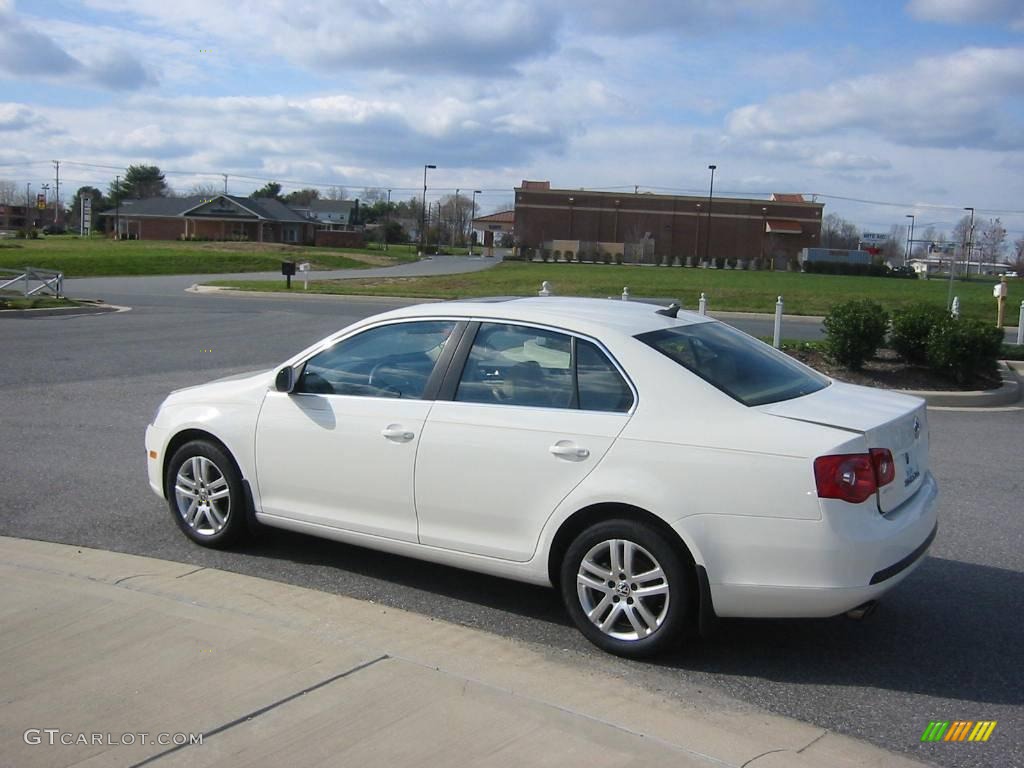 2007 Jetta 2.5 Sedan - Campanella White / Pure Beige photo #3