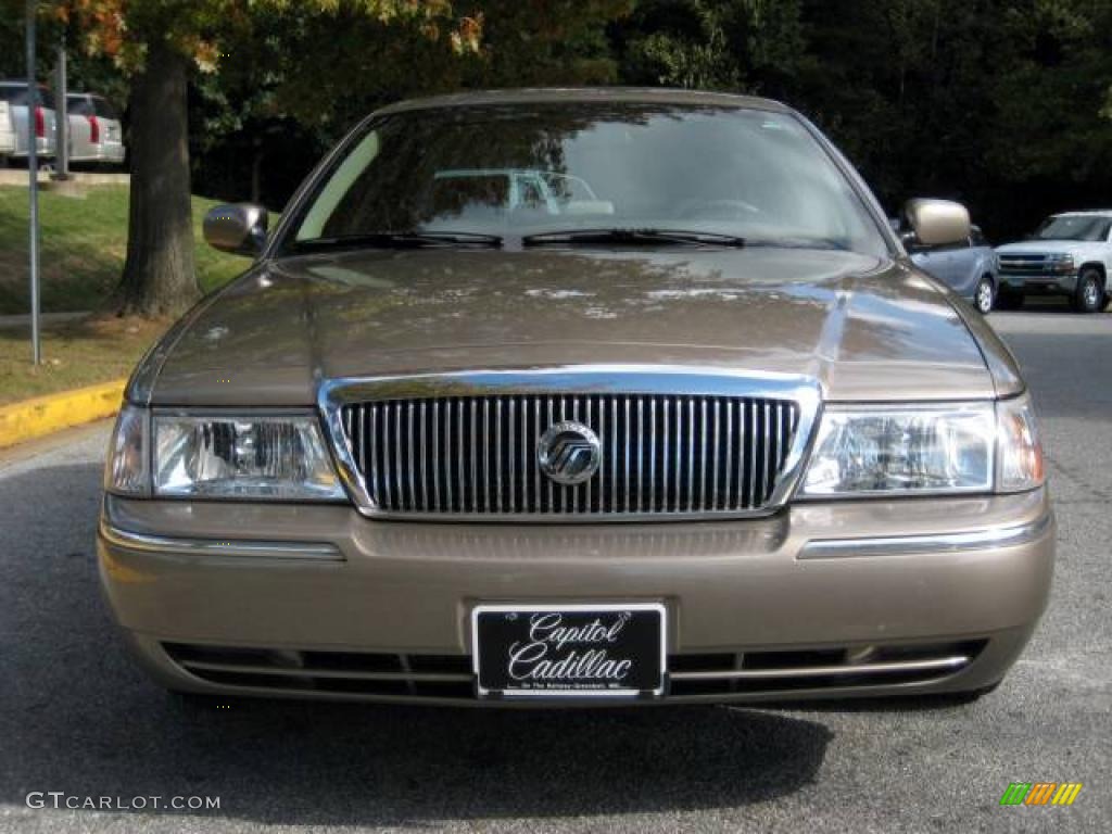 2003 Grand Marquis GS - Arizona Beige Metallic / Medium Parchment photo #7