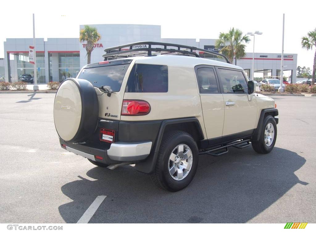 2008 FJ Cruiser  - Sandstorm Metallic / Dark Charcoal photo #6