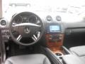 Black - ML 350 4Matic Photo No. 22