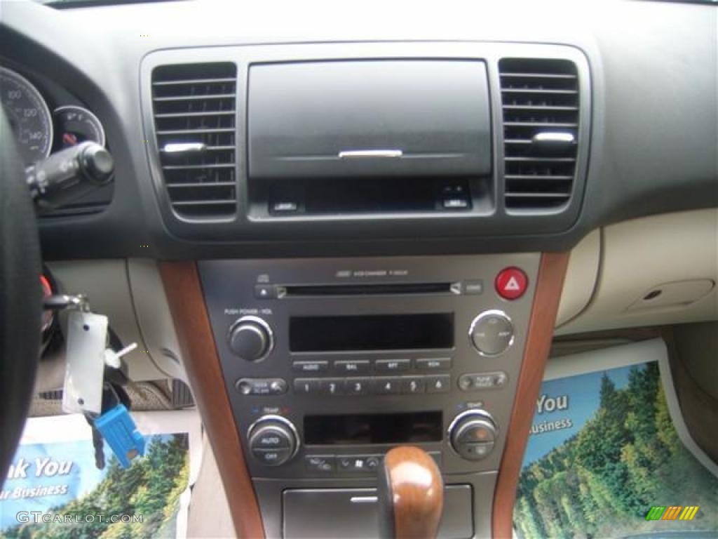 2006 Outback 2.5i Limited Wagon - Champagne Gold Opalescent / Taupe photo #11
