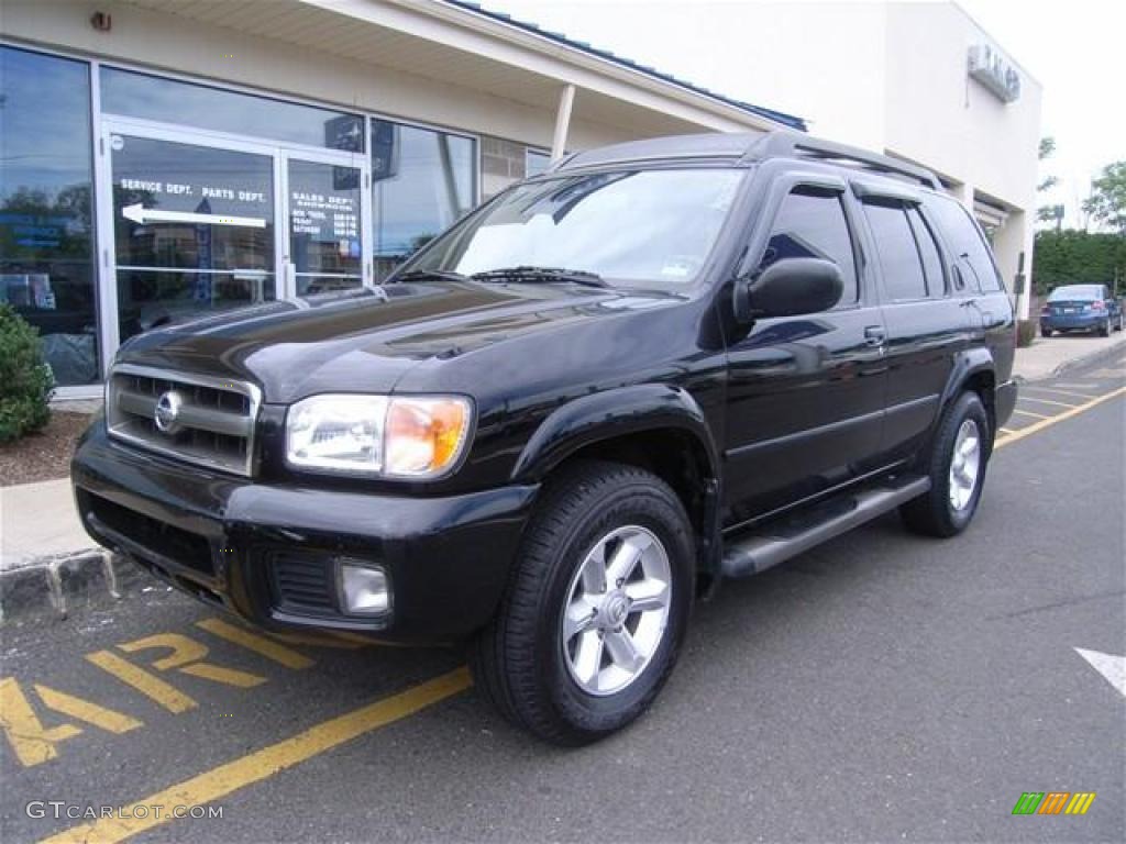 2003 Pathfinder SE 4x4 - Super Black / Charcoal photo #1