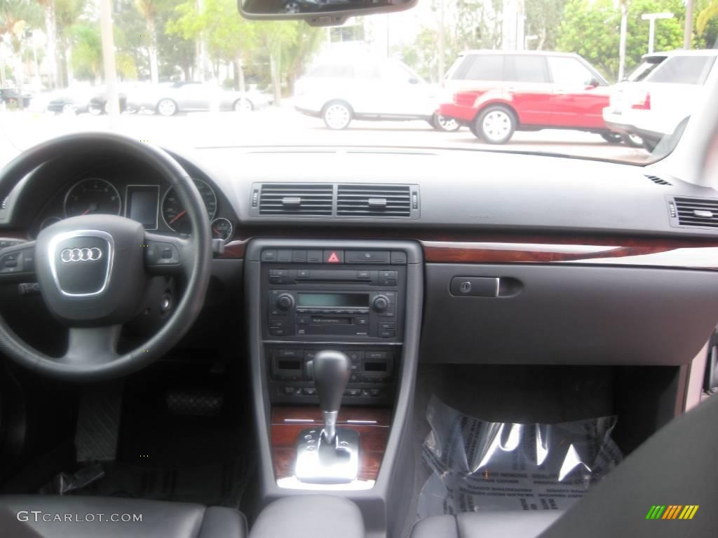 2006 A4 3.2 Sedan - Quartz Gray Metallic / Ebony photo #20