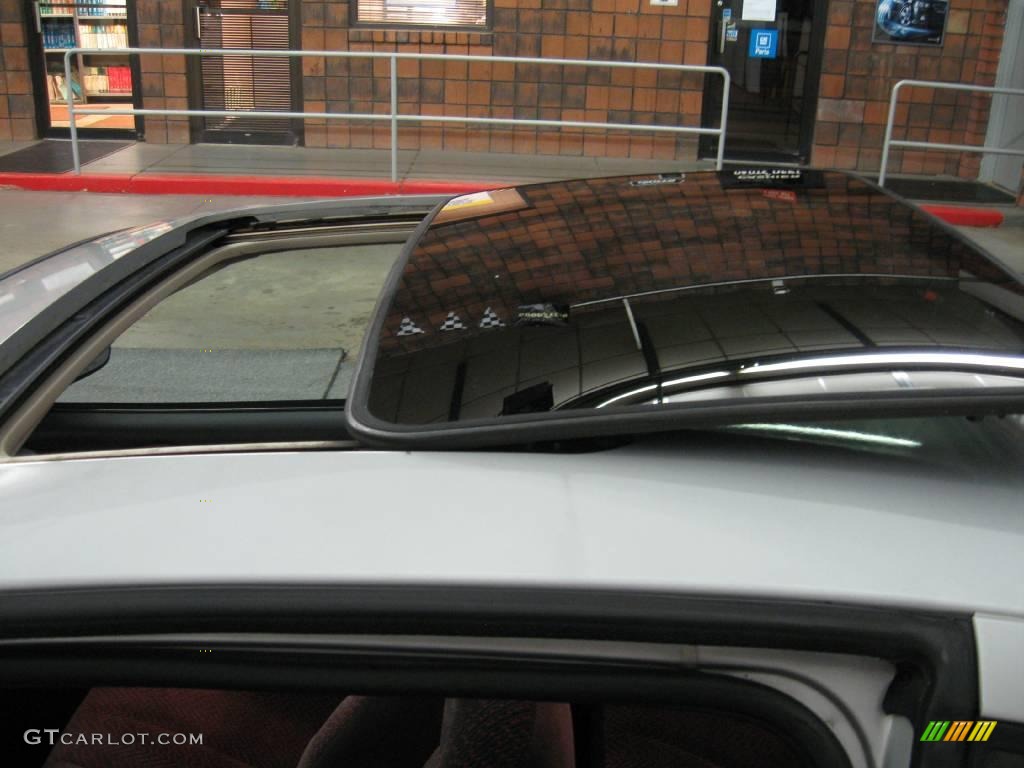 2000 Cavalier Z24 Coupe - Ultra Silver Metallic / Graphite photo #6