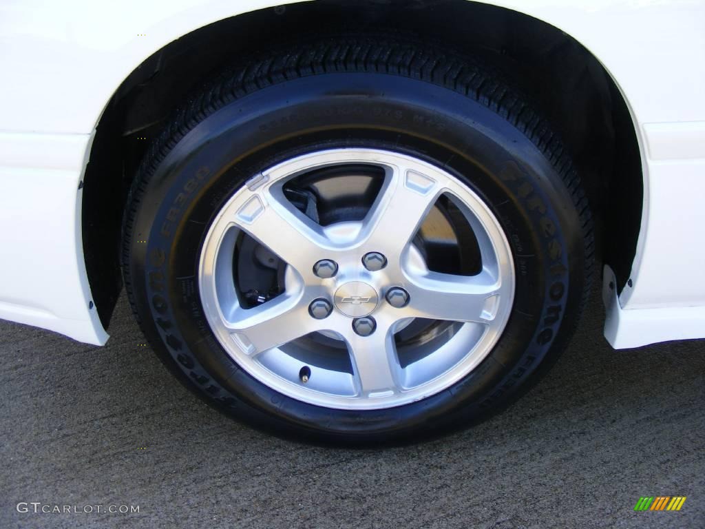 2004 Impala LS - White / Neutral Beige photo #14