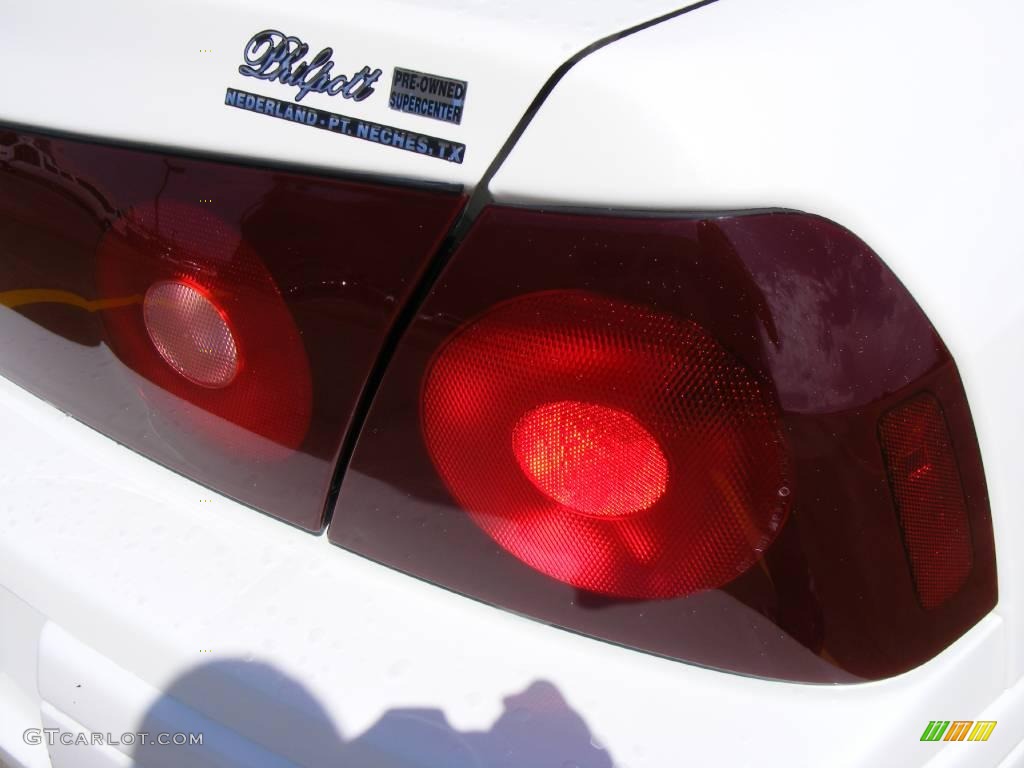 2004 Impala LS - White / Neutral Beige photo #21