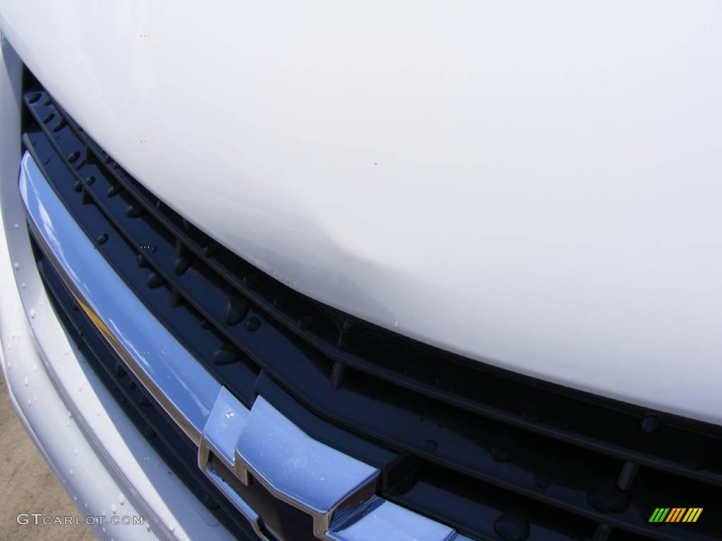 2004 Impala LS - White / Neutral Beige photo #24