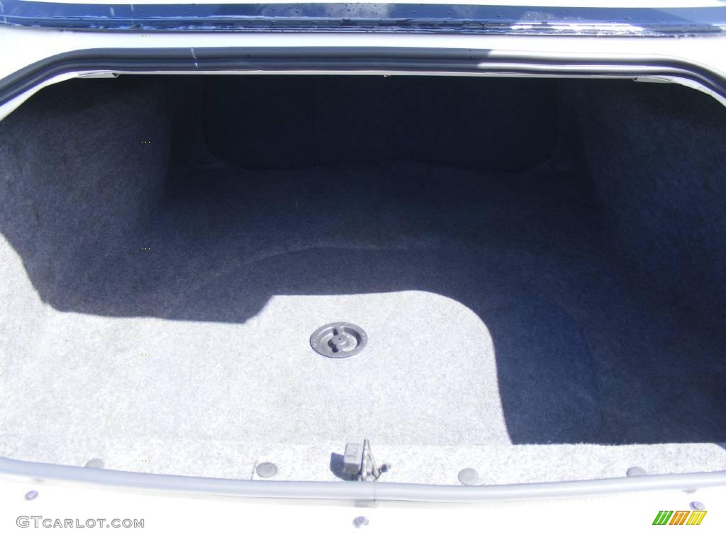 2004 Impala LS - White / Neutral Beige photo #31
