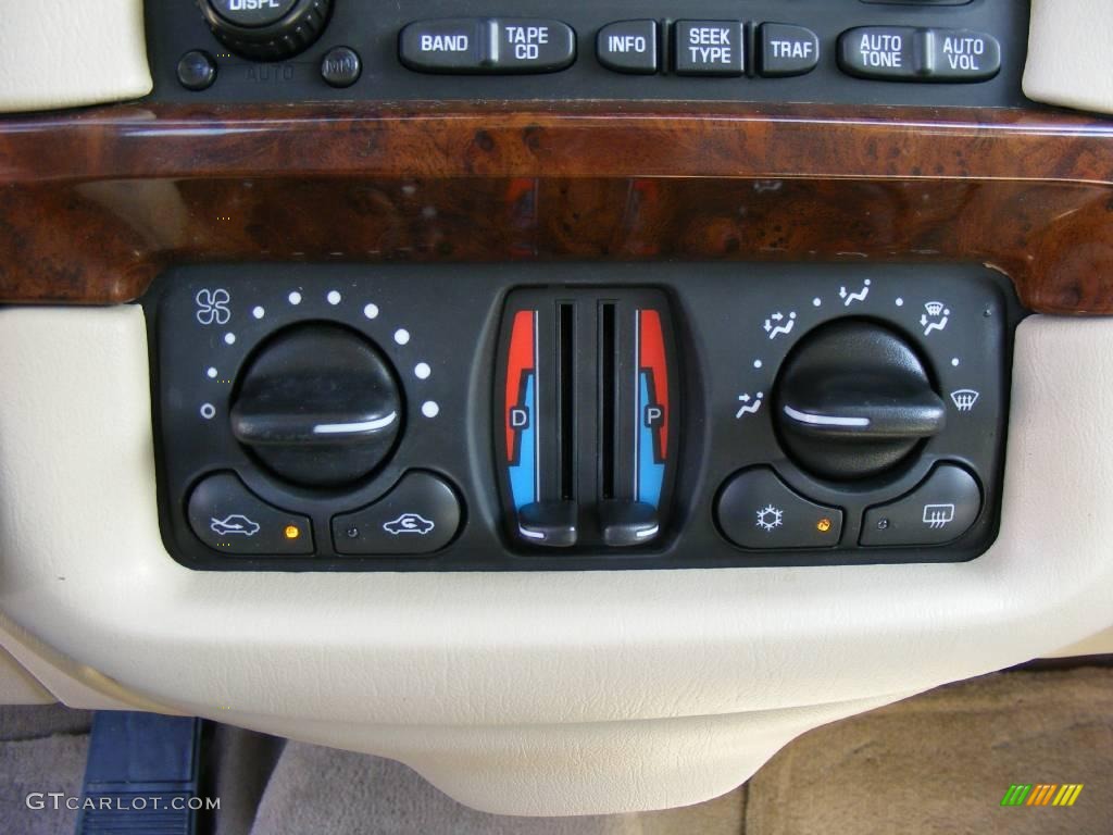 2004 Impala LS - White / Neutral Beige photo #40