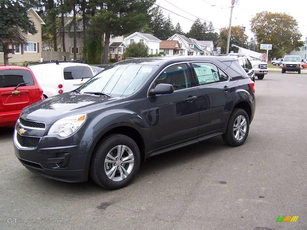 Cyber Gray Metallic Chevrolet Equinox