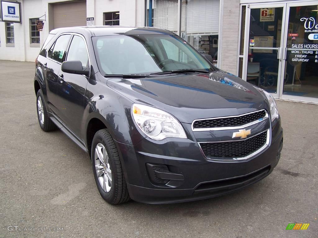 2010 Equinox LS AWD - Cyber Gray Metallic / Jet Black/Light Titanium photo #2