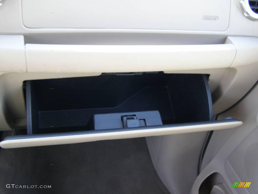 2003 Expedition XLT - Arizona Beige Metallic / Medium Parchment photo #40