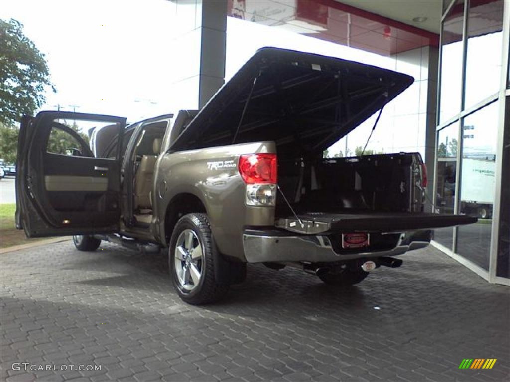 2007 Tundra Limited CrewMax 4x4 - Pyrite Mica / Beige photo #27