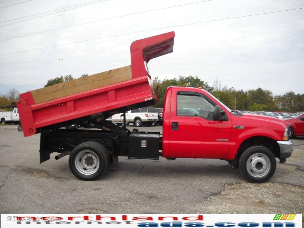 2004 F450 Super Duty XL Regular Cab Chassis Dump Truck - Red / Medium Flint photo #5