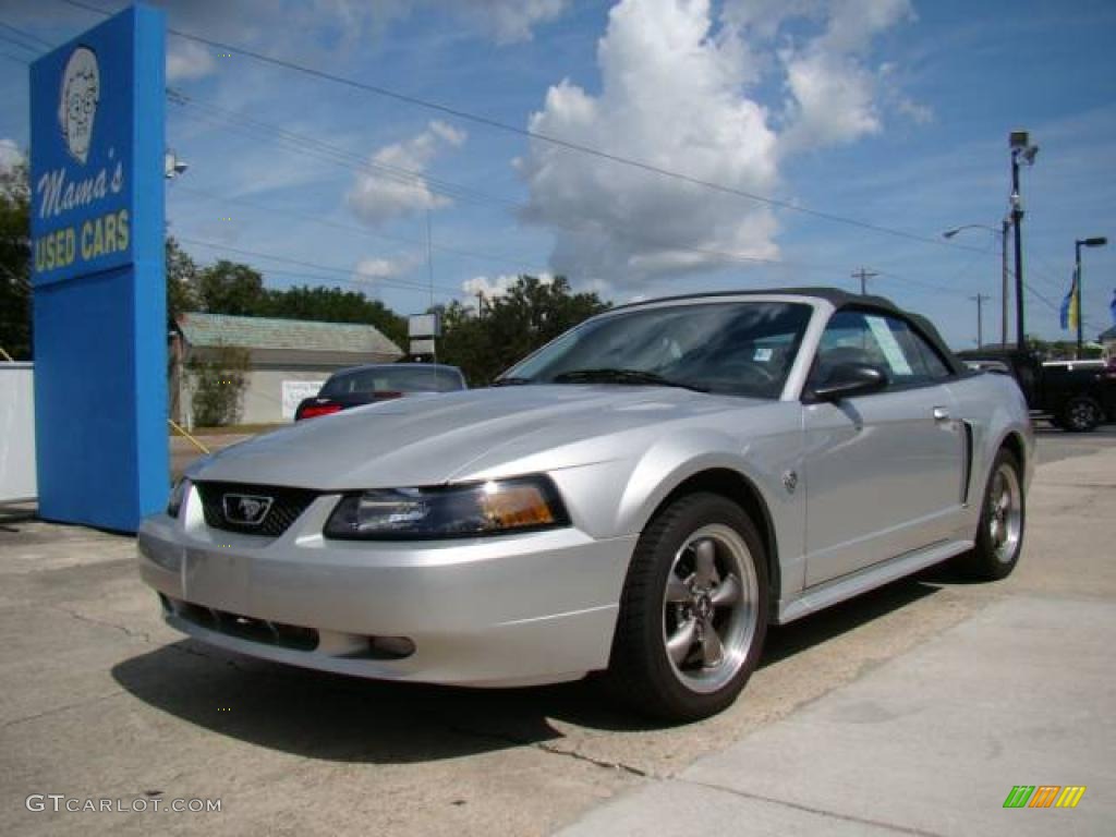 2004 Mustang GT Convertible - Silver Metallic / Dark Charcoal photo #4