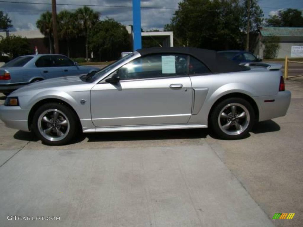 2004 Mustang GT Convertible - Silver Metallic / Dark Charcoal photo #5