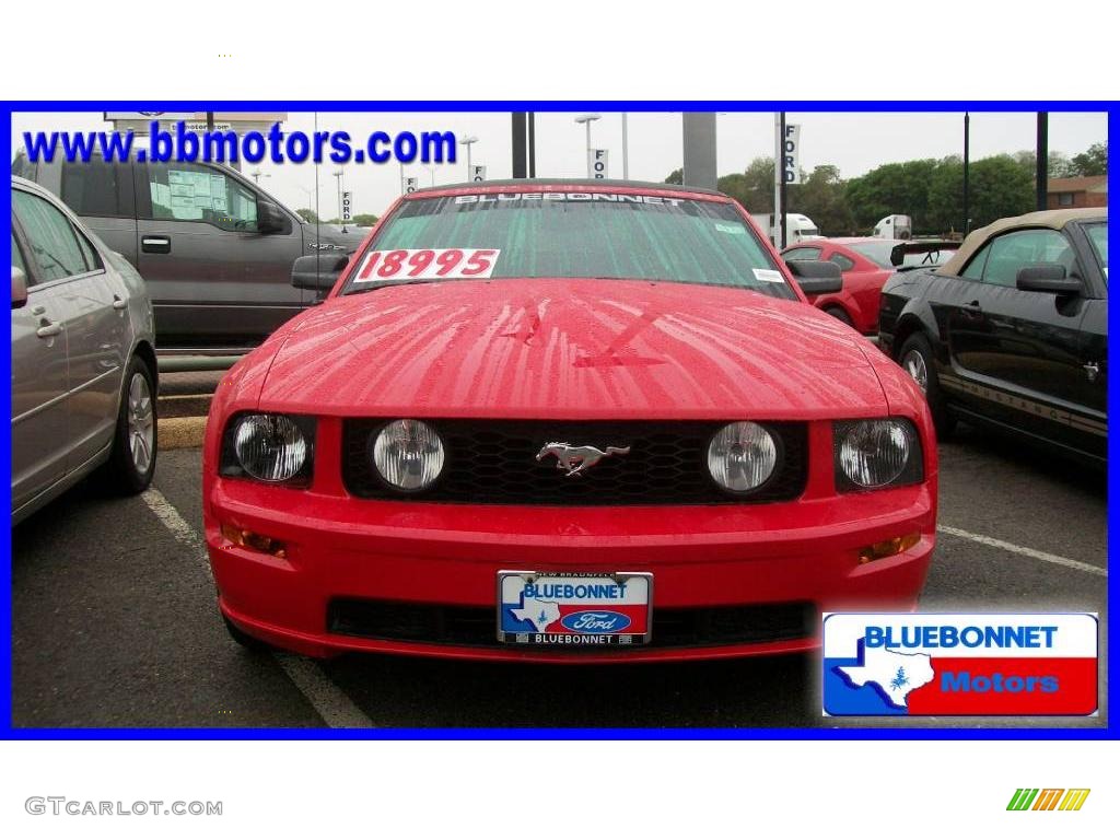 2005 Mustang GT Premium Convertible - Torch Red / Dark Charcoal photo #2