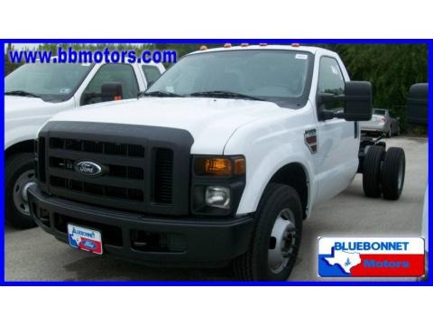 2010 Ford F350 Super Duty XL Regular Cab Chassis Data, Info and Specs