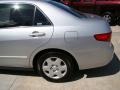 2005 Satin Silver Metallic Honda Accord LX Sedan  photo #23