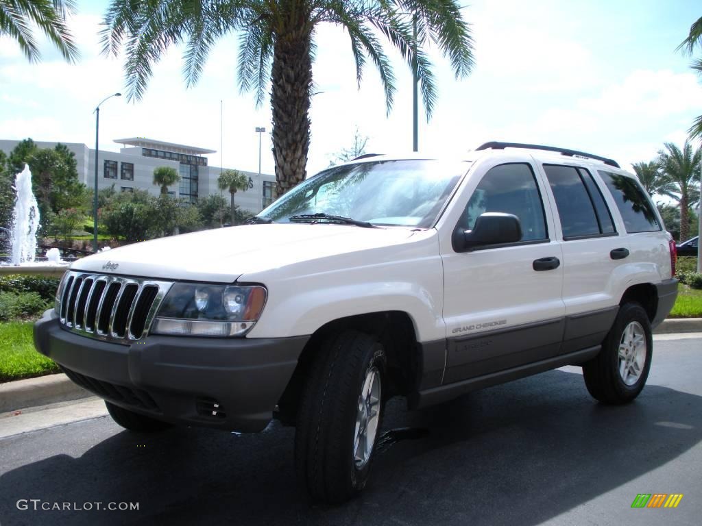2003 Grand Cherokee Laredo - Stone White / Sandstone photo #2