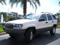 Stone White - Grand Cherokee Laredo Photo No. 2
