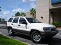 Stone White - Grand Cherokee Laredo Photo No. 4