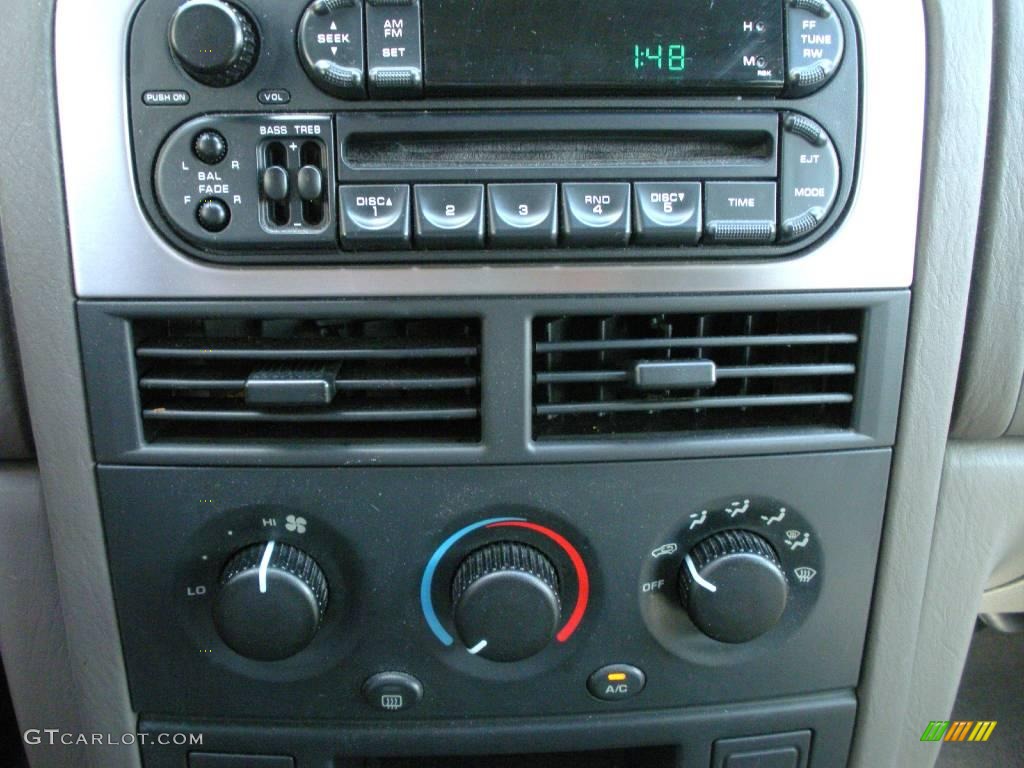 2003 Grand Cherokee Laredo - Stone White / Sandstone photo #21