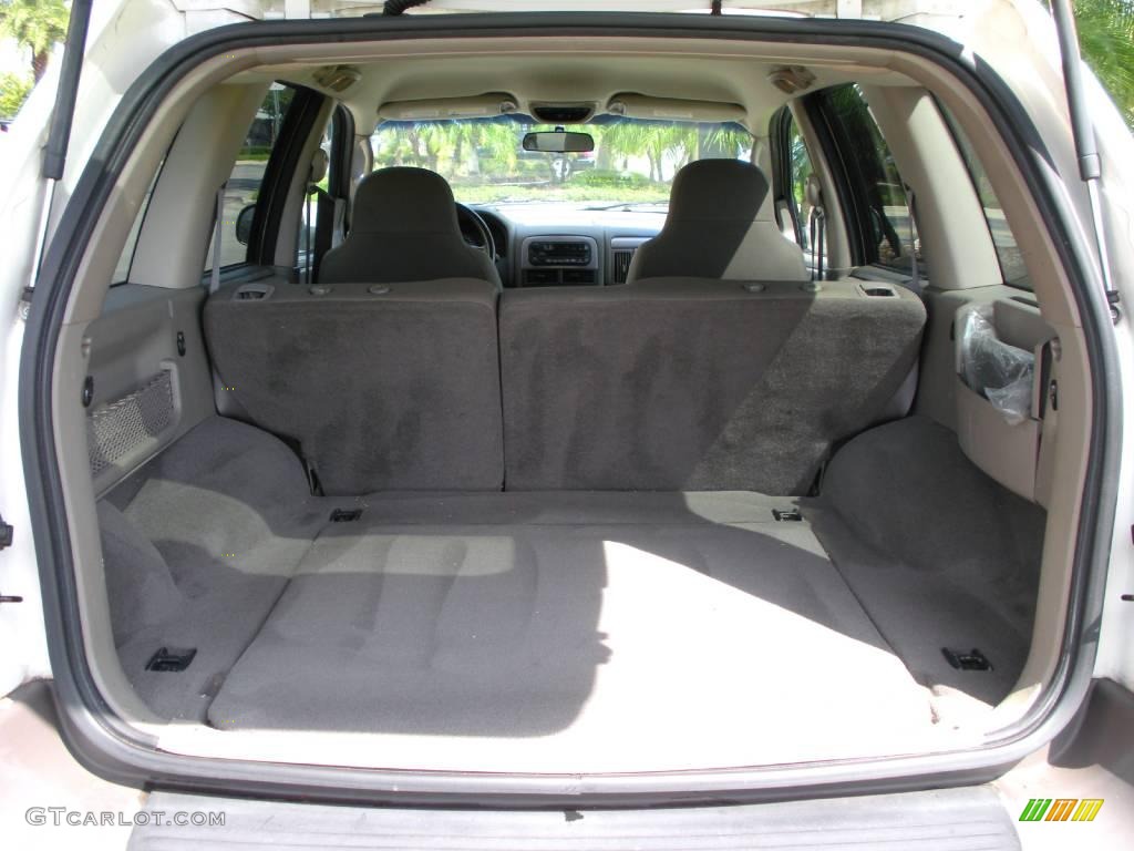 2003 Grand Cherokee Laredo - Stone White / Sandstone photo #22