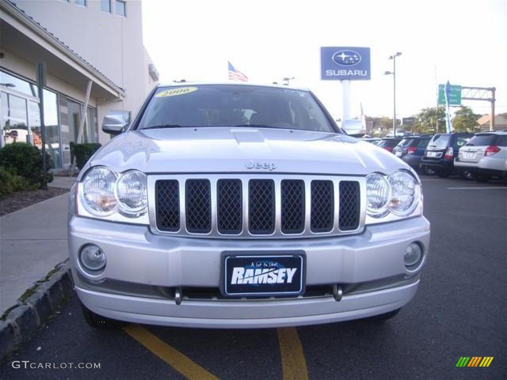 2006 Grand Cherokee Overland 4x4 - Bright Silver Metallic / Medium Slate Gray photo #7