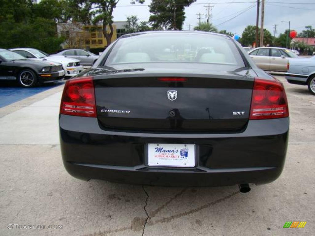 2006 Charger SXT - Brilliant Black Crystal Pearl / Dark Slate Gray/Light Graystone photo #7