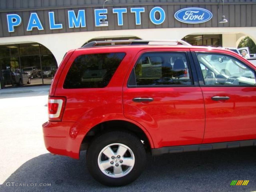 2009 Escape XLT V6 - Torch Red / Stone photo #25