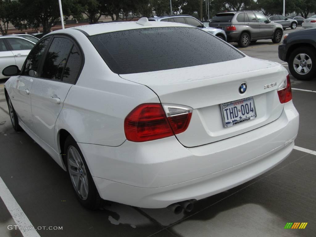 2006 3 Series 325i Sedan - Alpine White / Black photo #4