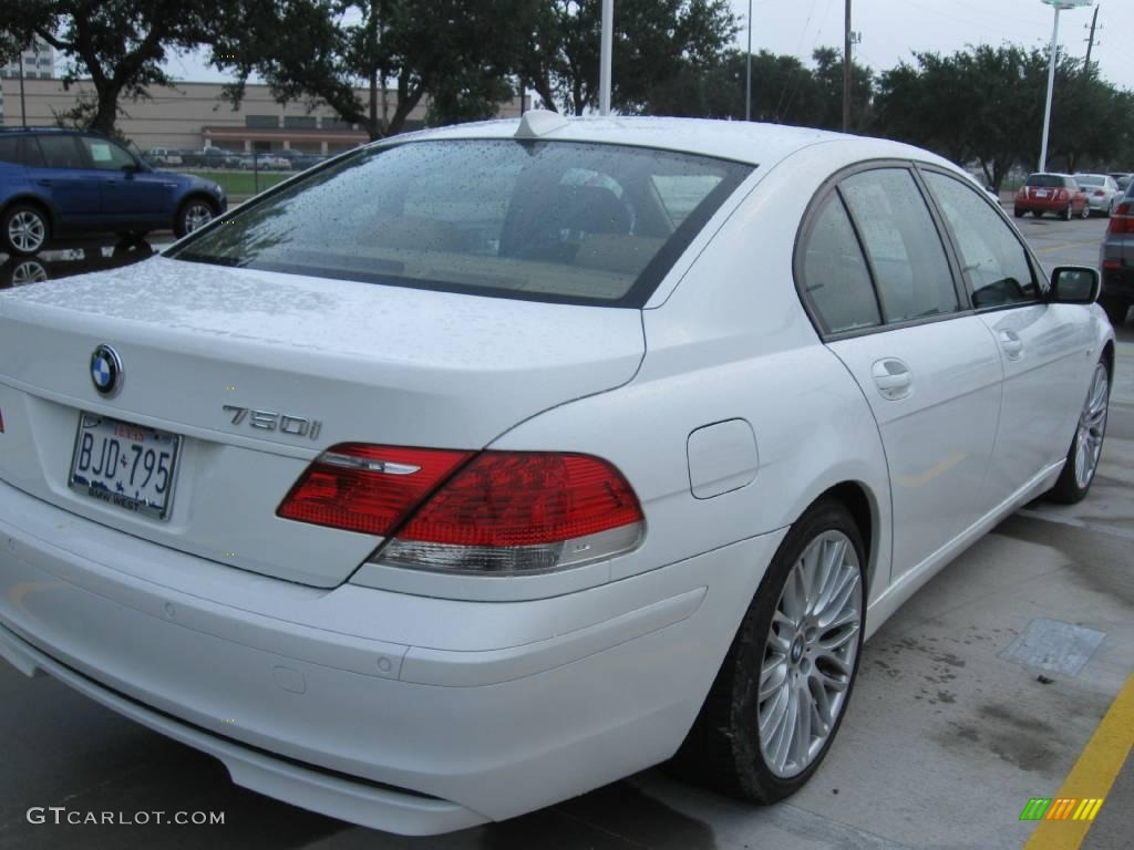 2007 7 Series 750i Sedan - Alpine White / Natural Brown photo #3