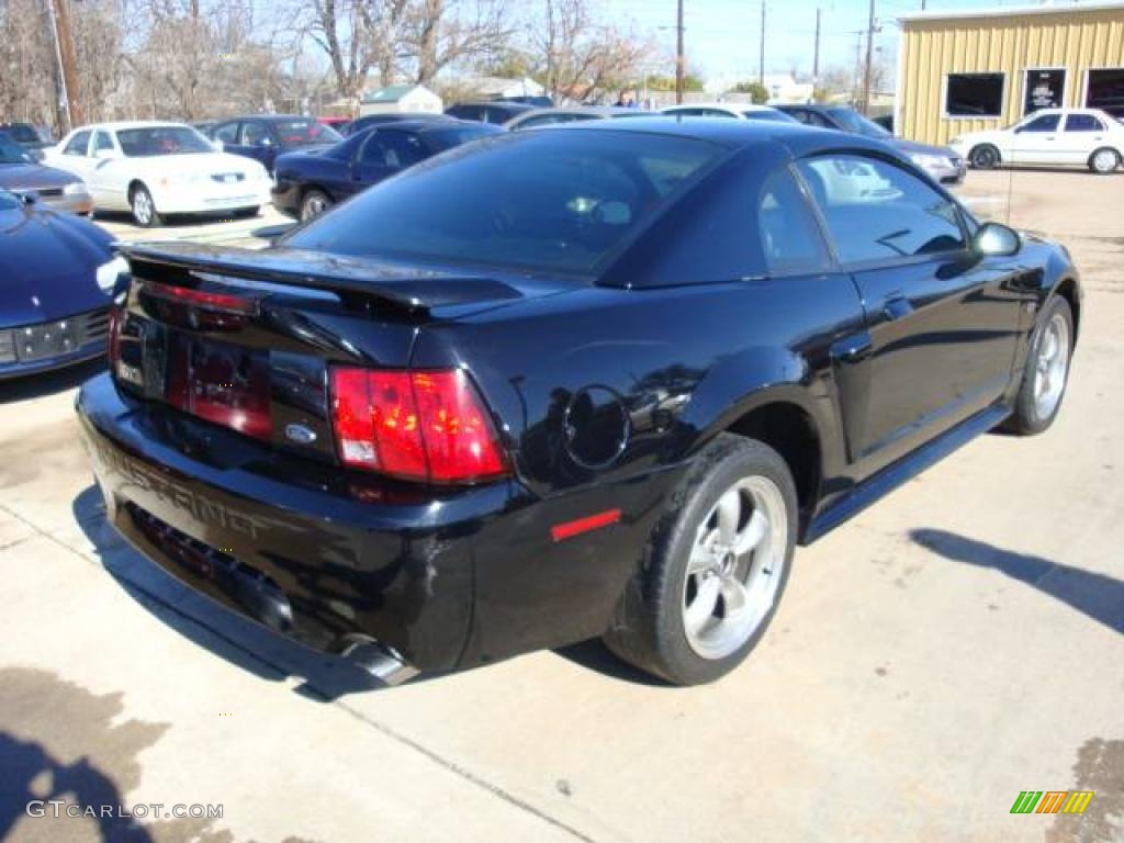 2003 Mustang GT Coupe - Black / Dark Charcoal photo #4