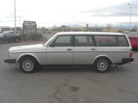 1984 Volvo DL Wagon Data, Info and Specs