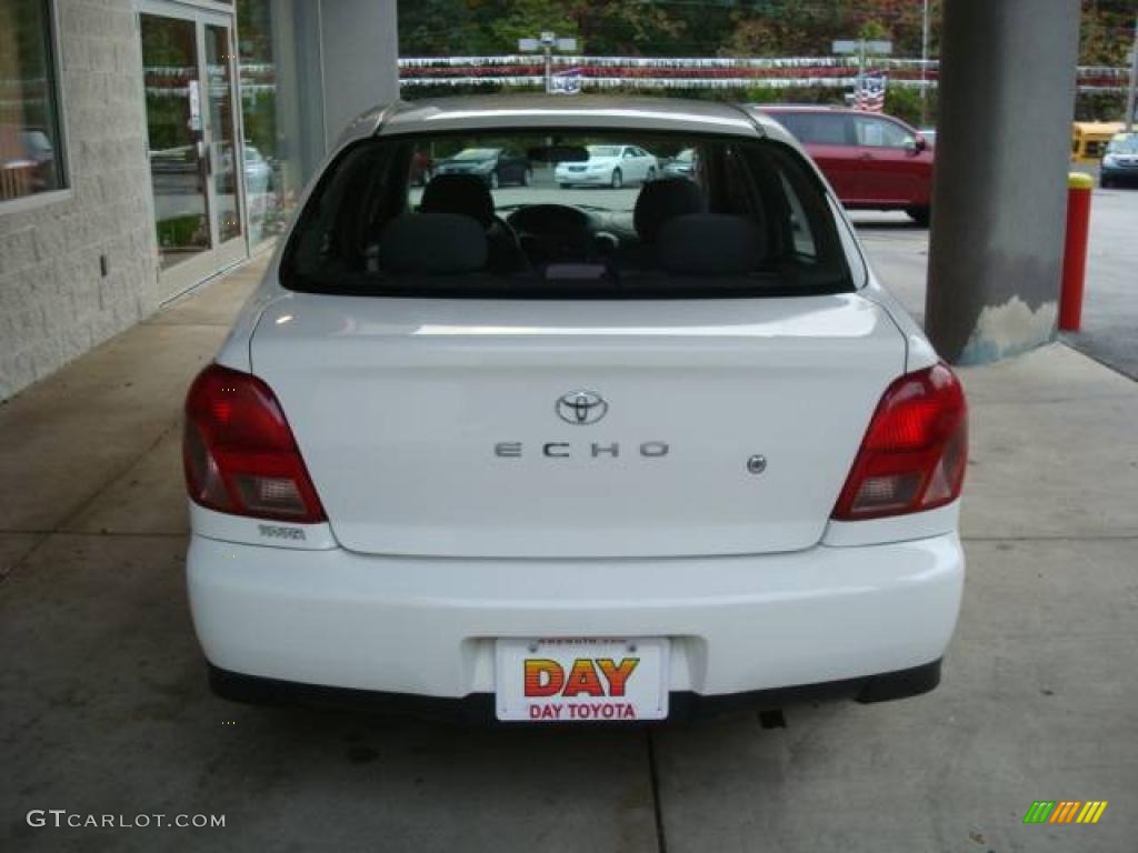 2002 ECHO Sedan - Polar White / Shadow Gray photo #3