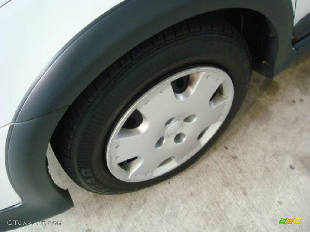 2002 ECHO Sedan - Polar White / Shadow Gray photo #7