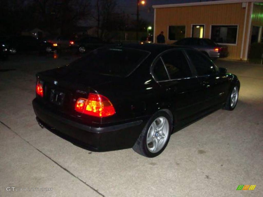 2004 3 Series 330i Sedan - Black Sapphire Metallic / Sand photo #4