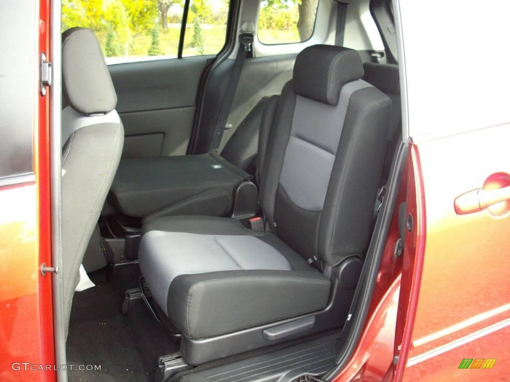 2006 MAZDA5 Sport - Cardinal Red Mica / Black photo #13