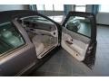 Medium Graphite Metallic - Town Car Executive Photo No. 27