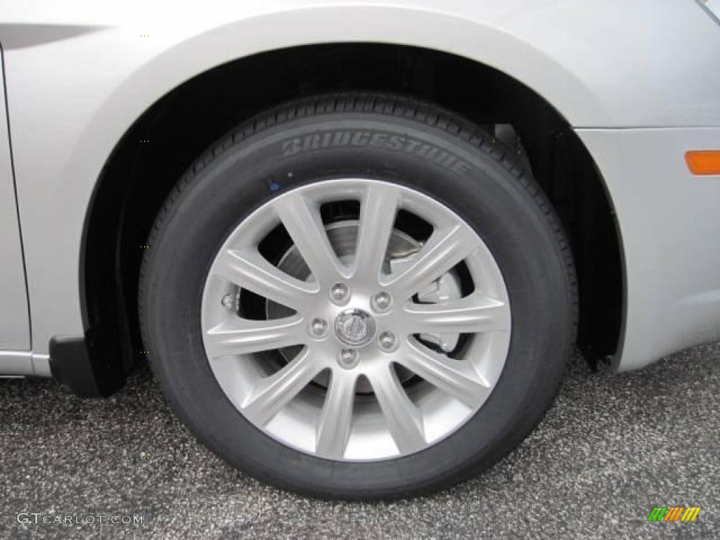 2010 Sebring Limited Sedan - Bright Silver Metallic / Dark Slate Gray photo #6