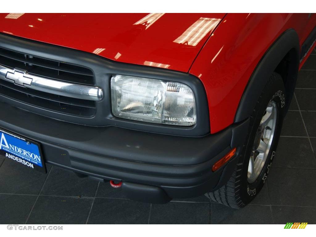2002 Tracker ZR2 4WD Hard Top - Wildfire Red / Medium Gray photo #14