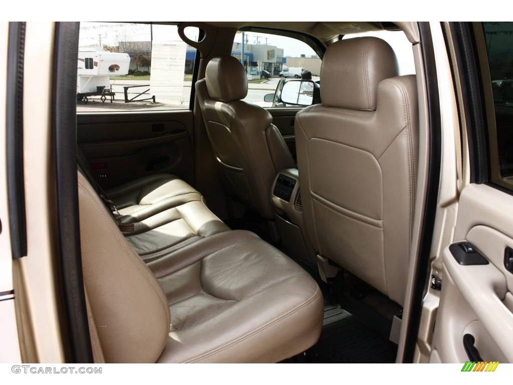 2004 Silverado 2500HD LT Crew Cab 4x4 - Sandstone Metallic / Tan photo #13