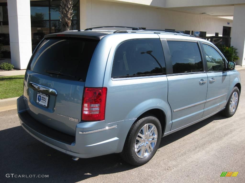 2010 Town & Country Limited - Clearwater Blue Pearl / Medium Pebble Beige/Cream photo #5