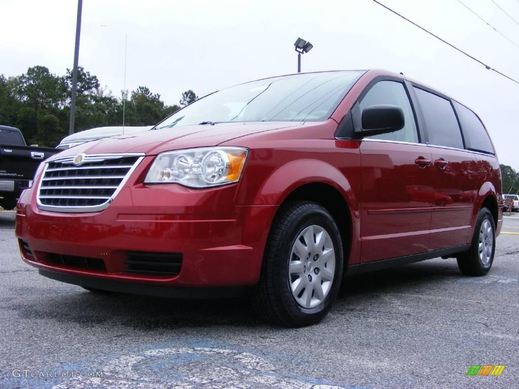 2010 Town & Country LX - Inferno Red Crystal Pearl / Medium Pebble Beige/Cream photo #4