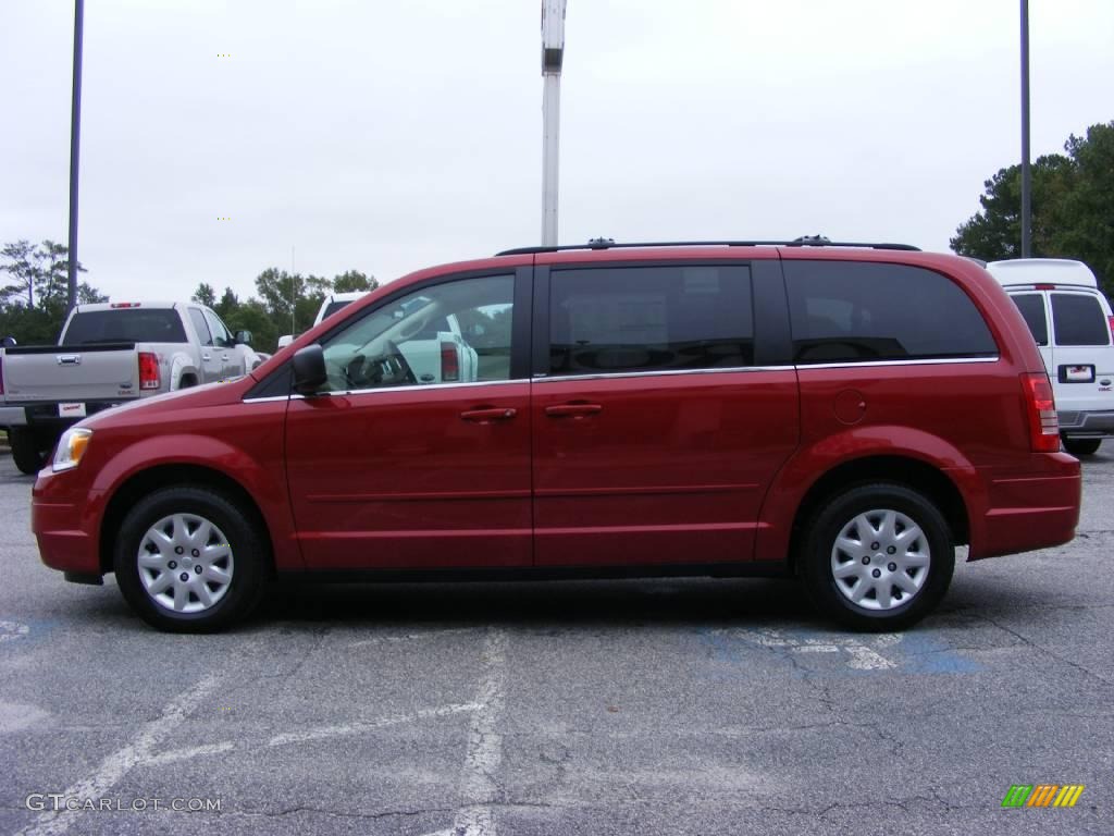 2010 Town & Country LX - Inferno Red Crystal Pearl / Medium Pebble Beige/Cream photo #5