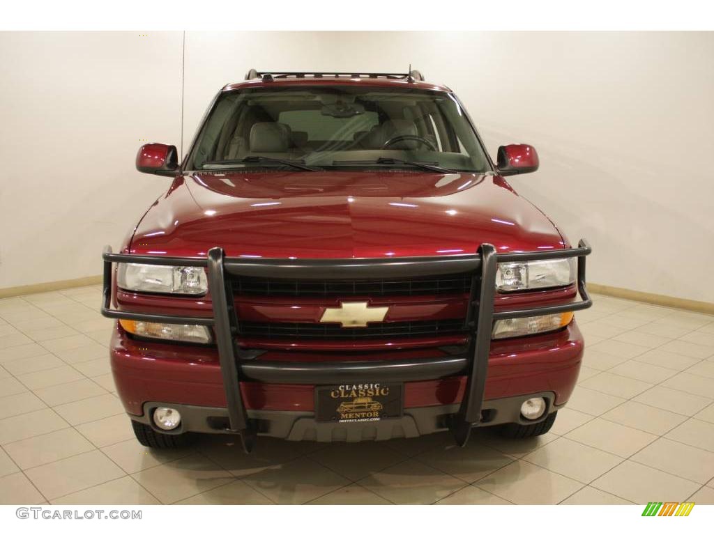 2004 Suburban 1500 LT 4x4 - Sport Red Metallic / Gray/Dark Charcoal photo #2